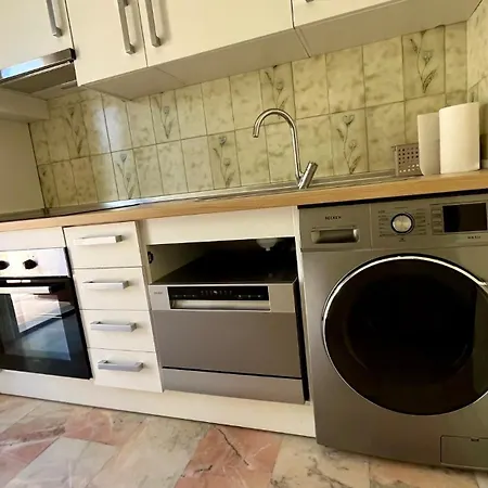 Апартаменти Atico En Yate Iv, Primera Linea Playa Фуенхірола