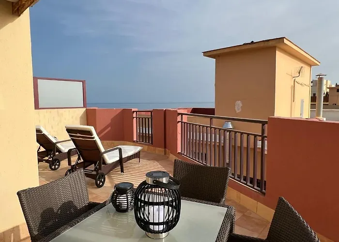 Atico En Yate Iv, Primera Linea Playa Фуенхірола