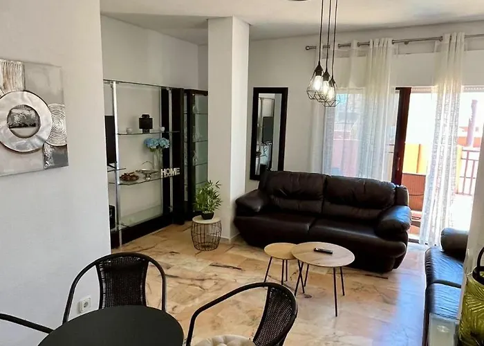 Atico En Yate Iv, Primera Linea Playa Фуенхірола