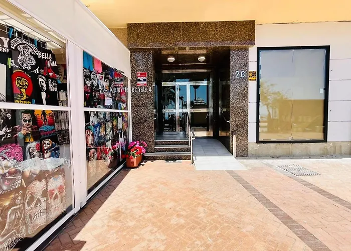 Atico En Yate Iv, Primera Linea Playa Фуенхірола